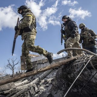 Ukrán parancsnok: az ukrán csapatok áttörték az oroszok első védelmi vonalát Zaporizzsjánál