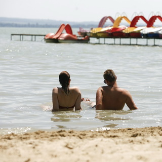 A Balatonnál jobban visszaesett a hazai turizmus, mint az országos átlag