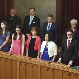 Az Orbán családnak így lettek látható milliárdjai