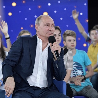 Életveszélyes, hogy a fiatalok nem utasítják el az autokráciát