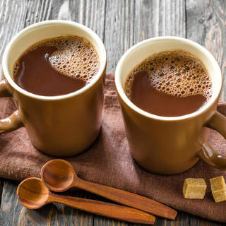 Baj van a kakaóitalporokkal, 19 forgalmazó ellen indult eljárás