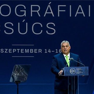 Orbán Viktor: Magyarország a családok és a demográfia ügyének legkitartóbb szószólója