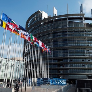 Az EP szerint erősíteni kell a fogyasztók védelmét az ingadozó villamosenergia-árakkal szemben