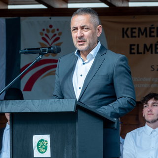 Orbán államtitkára úgy érzi, a legnagyobb kegyelem, ha valaki önzetlenül dolgozhat