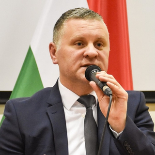 Lemondott az a fideszes politikus, aki fizetett volna a kutyapártosnak, ha elindul polgármester-jelöltként