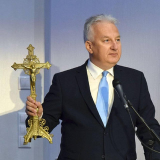 Bajban lehetnek az egyházak, a kármentésen dolgozik a kormánypropaganda