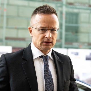 A kormány több tízmillió dollárt költött Banglades, Etiópia, Laosz és Uganda oktatására, egészségügyére