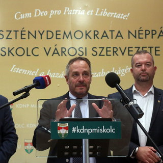 A KDNP kész a harcra a józan, normális Európáért