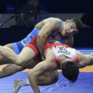 Losonczi Dávid vitatható vereség után ezüstérmes