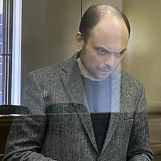 Szibériai magánzárkába szállították Putyin egyik legismertebb kritikusát