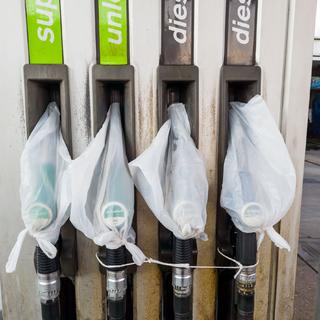 Szakértő: újra üzemanyaghiányt okozna, ha a kormány visszaállítaná a hatósági árakat