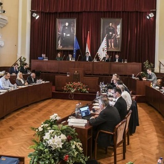 Fővárosi Közgyűlés: saját forrásból újítanák fel a Rác fürdőt