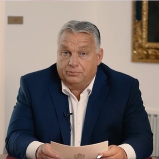 Orbán Viktor: novemberben közel fél havi nyugdíjjal többet visz a postás