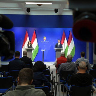 Gulyás Gergely: Brüsszel húzza az időt, hogy ne jussanak a pedagógusok fizetésemeléshez