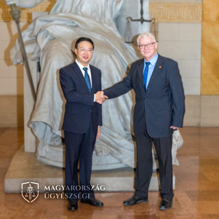 Polt Péter a Kínai Legfelsőbb Népi Ügyészség első legfőbb ügyész helyettesével találkozott
