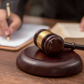 Ötvenezres továbbképzés a végrehajtóknak