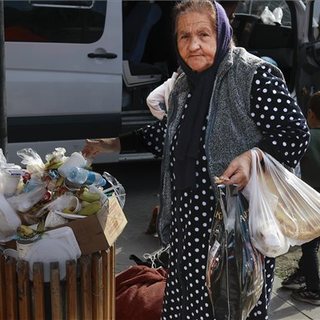 Fejvesztve menekülnek az örmények az anyaországba, felégetnek mindent