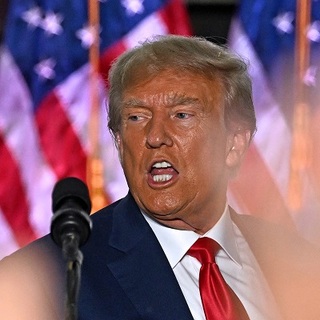 Trump második elnöksége katasztróvával ér fel