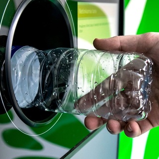 Január elsejétől Magyarországon is elindul a kötelező visszaváltási rendszer