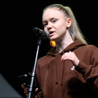 Haynauhoz hasonlította Pintér Sándort az aradi vértanúk napján Pankotai Lili