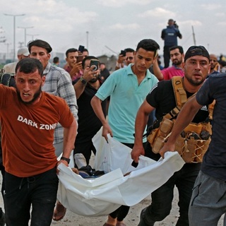 Sok halálos és sebesült izraeli áldozata van a Hamász támadásának Izraelben