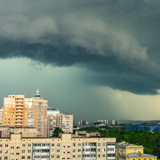 Markáns hidegfrontra, viharos szélre és porviharra figyelmeztet a meteorológia