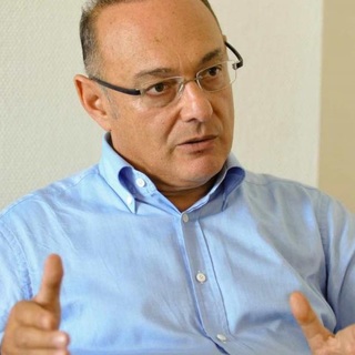 Nem mond igazat Szalay-Bobrovniczky Kristóf