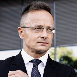 Szijjártó téved: nem a magyarokat utálják Brüsszelben, hanem őt és kormányát