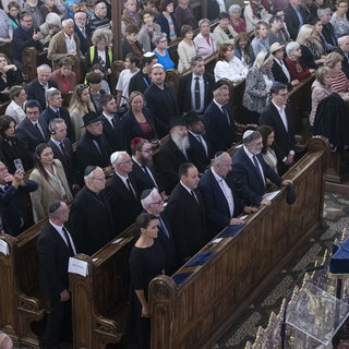 "Sátáni lények eszeveszett tombolása" - Szolidaritási istentiszteletet tartottak a Dohány utcai zsinagógában