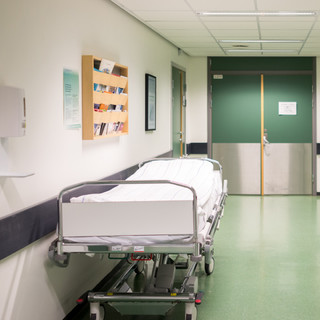 Rejtély: eltűntek a betegek a magyar egészségügyből