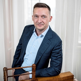 Rogán Antal egy békésszentandrási hotel átadó ünnepségén bukkant fel