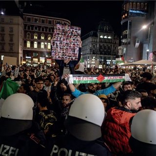 Nehéz napok elé néz Európa, izzik a zsidógyűölet