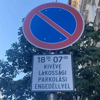 Idegenek kizárva, indul az új parkolási rendszer a Hegyvidéken