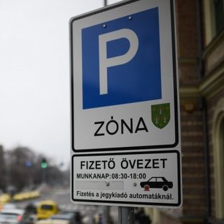 Kiderült, nem csak a bevétel miatt éri meg a fizetős parkolás a Balatonnál