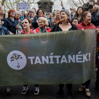 A bátorság és a civil kurázsi példája az Egységes Diákfront és a Tanítanék Mozgalom