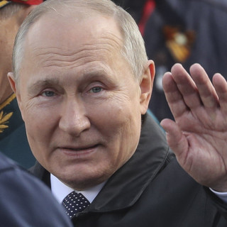 Putyin Pekingbe érkezett