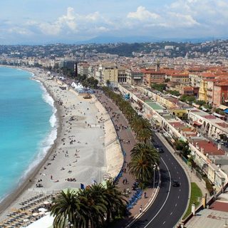 Fideszes politikusok is elkísérték a francia Riviérára szervezett tanulmányútra az iskolaigazgatókat