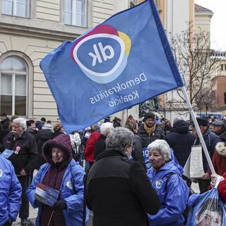 A DK szerint nem béremelésre van először szükség