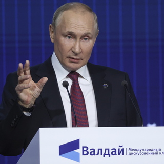 Putyin felmondja az atomcsend-egyezményt és új nukleáris fegyverrel fenyeget