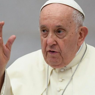 Ferenc pápa ismételten a harcok azonnali leállítását sürgette