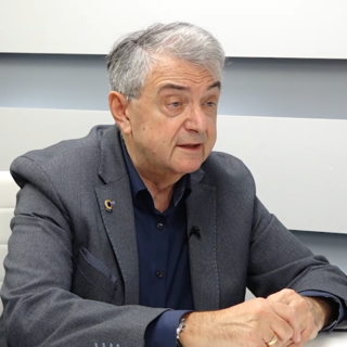 Felelőtlenség, hogy a hatóságok, a tisztifőorvos agyonhallgatják a Covid-járványra utaló tényeket