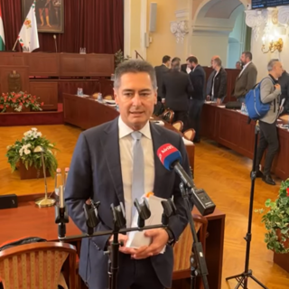 Zugló és a főváros is segít Iványi Gáboréknak