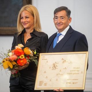 Három a magyar igazság: Csíkszereda és Eszék után Felcsúton is díszpolgár lett Mészáros Lőrinc