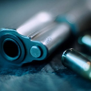 Töltött fegyverrel mutatta be egy apuka, hogy a foglalkozása vadász