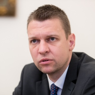 Menczer Tamás: modernkori keresztényüldözés zajlik Magyarországon