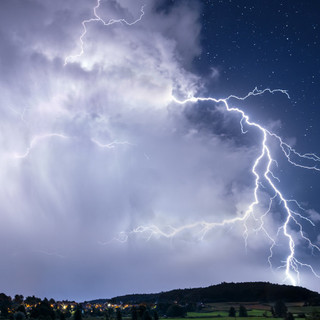 Hevesebb zivatarok veszélye miatt másodfokú riasztást adott ki a meteorológiai szolgálat