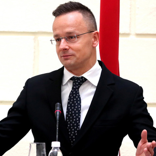 Szijjártó Kazahsztánban hisz, rekordmennyiségű kőolaj érkezik