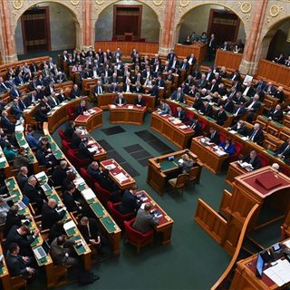 Ha a törökök nem, akkor mi sem tárgyalunk a svédek NATO-csatlakozásáról