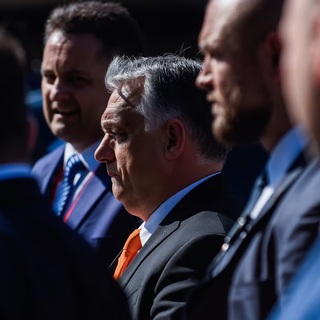 Orbán a nép nevében teszi tönkre a demokráciát