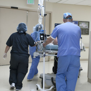 Orvosigazgató: adományok nélkül nem tudnának fontos kórházi eszközöket beszerezni